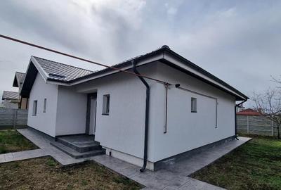 Casa individuala - 3 camere 2 bai - 400 mp teren - 15 min statie STV - 4