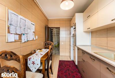 Apartament cu 3 camere, mobilat în Ultracentral