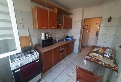 Apartament semidecomandat în Drumul Taberei