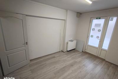Spațiu comercial, de 33 mp, în Central - 2