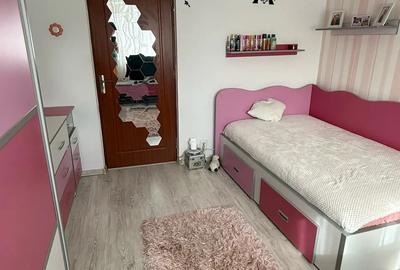 Apartament 2 camere decomandat 58 mp utili-mobilat si gata de mutare Apartament 2 camere decomandat 58 mp utili-mobilat si gata de mutare - 2