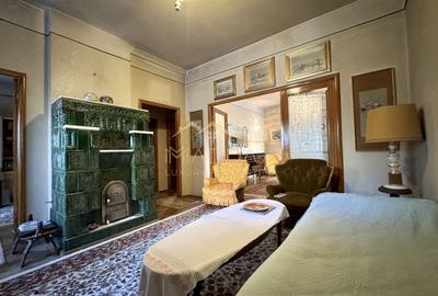 Vila cu 6 camere *310mp*  + Garaj // Primăverii - 25