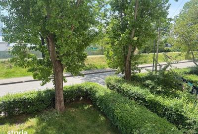 Apartament cu 4 camere semidecomandat în Micro 9 - 2