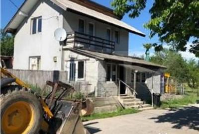 Casă cu 3 camere cu Teren 500 Mp în Industrială - 3