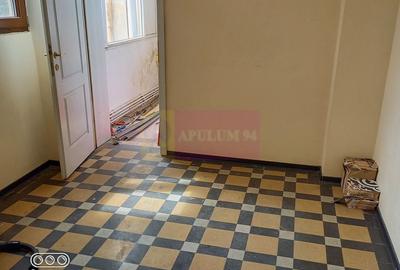 Apartament cu 5 camere semidecomandat în Mitropolie - 7