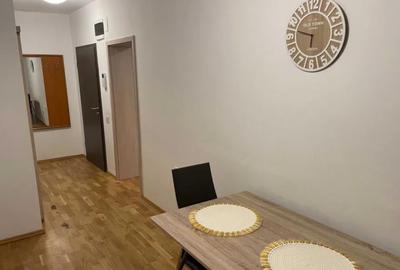 Garsoniera decomandat - zona Grivitei - 12