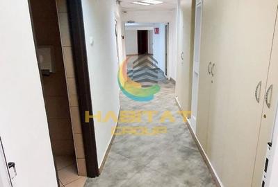 Birou, de 525 mp, în P-ța Unirii - 17