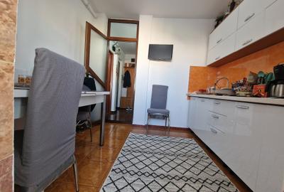 Apartament cu 3 camere decomandat în Sud - 14