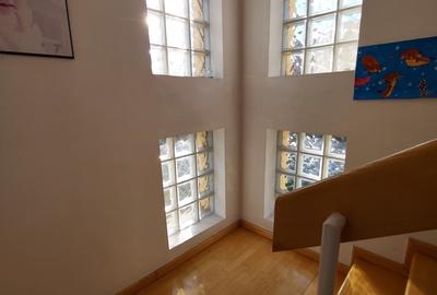 Casă cu Teren 560 Mp în Pipera