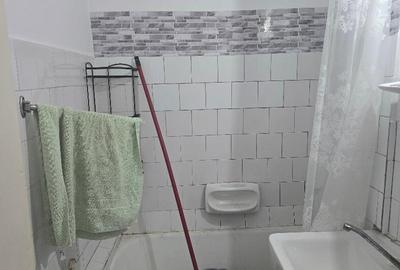 Vand apartament 3 camere in Deva, zona Scarisoara (Astoria), etaj 3, - 3