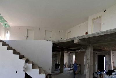 Casă cu 4 camere cu Teren 1113 Mp în Central - 8