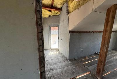 Casă cu Teren 500 Mp în Ostrovu Corbului - 1