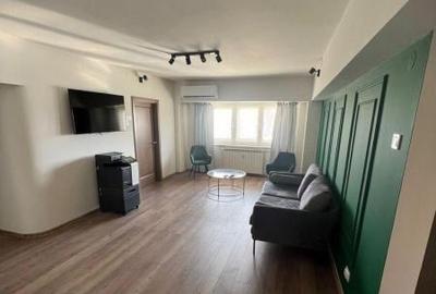 Apartament cu 4 camere semidecomandat, mobilat în Unirii