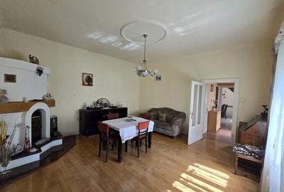 Casă cu grădină in zonă centrală - 11