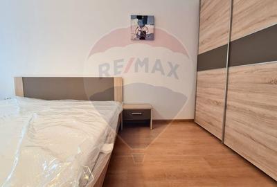 Apartament cu 2 camere semidecomandat, mobilat în Bună Ziua