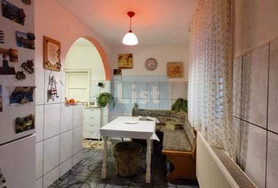 Casă cu 7 camere cu Canalizare în Sânmartin - 17