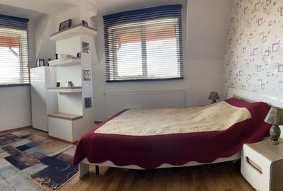 Apartament modern de inchiriat, 55mp utili, zona Strand - 2