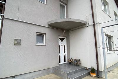 Casă cu 5 camere în Ghiroda - 14