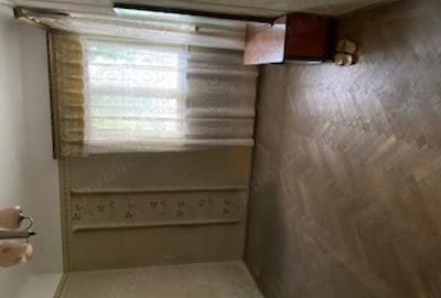 Casa in centrul orasului,curte generoasa - 1