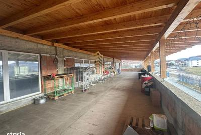 Spațiu comercial, de 1,693 mp, în Central - 11
