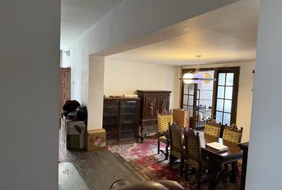 Apartament cu 4 camere decomandat în Central - 8