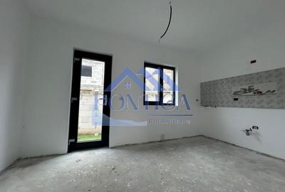 Casă cu 3 camere cu Canalizare în Lumina - 7