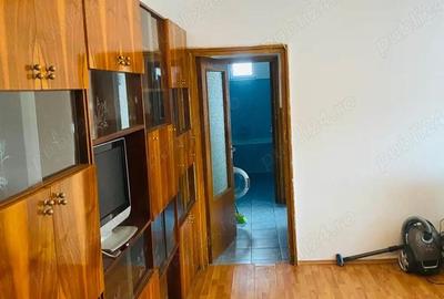 Apartament cu 3 camere semidecomandat în Independenței - 4