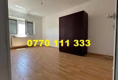 - Apartament 2 camere decomandat, zona Radu Negru.
