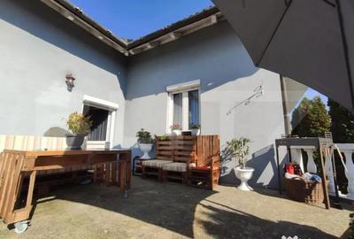 Casă cu 7 camere cu Teren 890 Mp în Central - 3