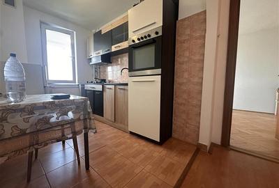 Apartament cu 3 camere semidecomandat în Șagului - 1