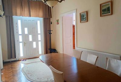 Casă cu 4 camere în Central - 9