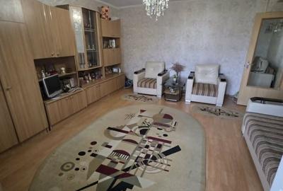 Apartament cu 2 camere decomandat în Văcăresti - 10