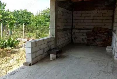 Casă cu 4 camere cu Teren 1600 Mp în Tudor Vladimirescu - 2