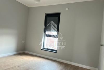 Duplex cu 4 camere cu Canalizare în Covaci - 3