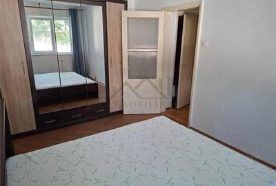 Apartament 2 camere Podu Ros Zona centrala, ideal pentru locuit sau investitie
