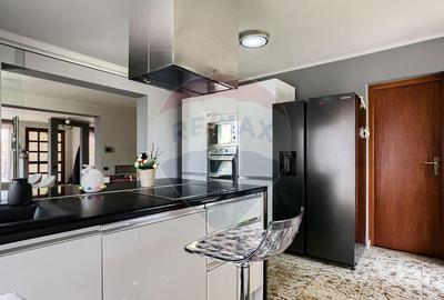 Casa moderna ?i spa?ioasa cu piscina,sauna ?i sal... - 5