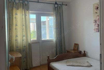 Inchiriez apartament 3 camere - 5