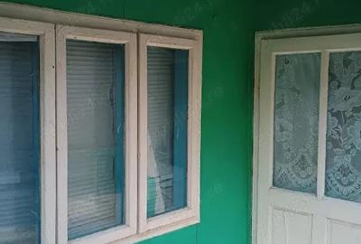 Vind casa in satul bradesti com vinderei jud vaslui ! - 2