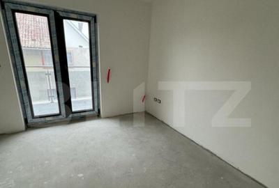 Casă cu 4 camere cu Teren 300 Mp în Central - 2