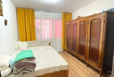 Apartament cu 3 camere decomandat, mobilat în Podu Roș - 5