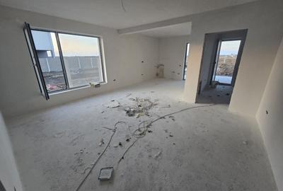 Duplex cu 3 camere cu Canalizare în Moșnița Nouă - 2