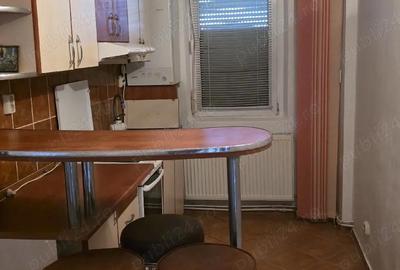 Apartament cu 2 camere decomandat în Horia - 3