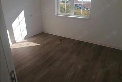 Casă cu Teren 200 Mp în Central