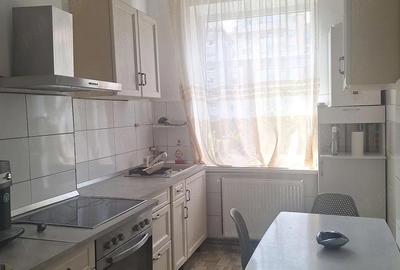 Apartament cu 3 camere semidecomandat în Central - 3