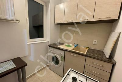 Garsonieră decomandată în Universitate - 12