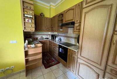 Apartament cu 3 camere decomandat în Mediaș - 10