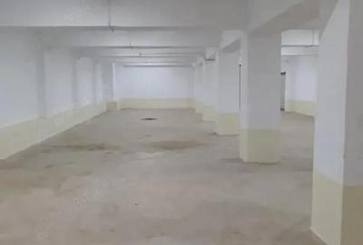 Spațiu comercial, de 600 mp, în Central - 3