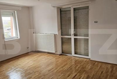 Casă cu 7 camere în Central - 7