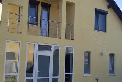 Casa Stupini complet mobilata, curte proprie cu foisor - 5