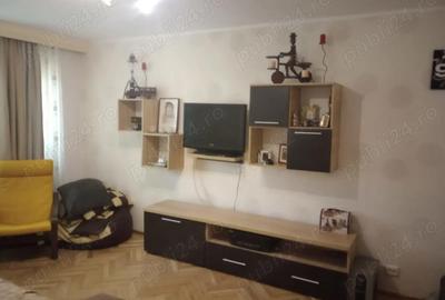 Apartament cu 3 camere decomandat în Drumul Taberei - 3